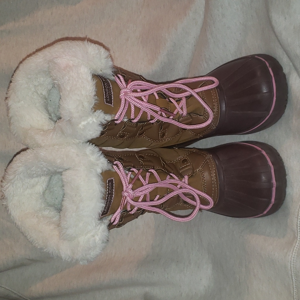 London Fog Water Resistant Fully Lined Size 2 Brown with Pink trim and laces.